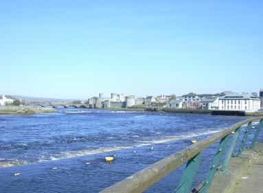 view from the city of bundoran in ireland on the sea