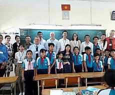 Gain teaching experience with real ESL students